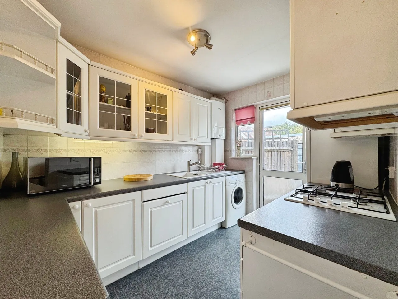 Kenilworth Road, Edgware, HA8, photo 3