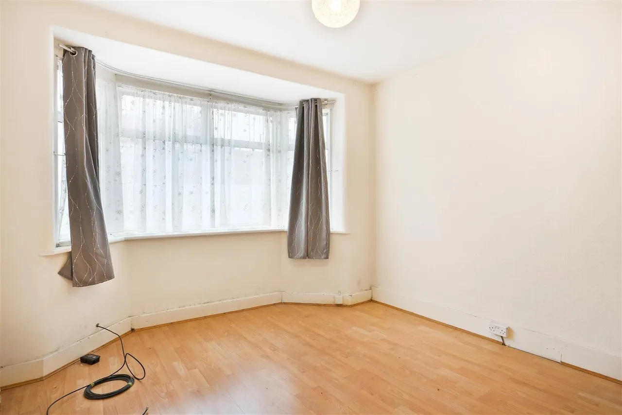 Cobham Avenue, New Malden, KT3 6EP, photo 5