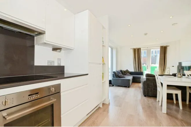 Matthews Close, Wembley, HA9, photo 7