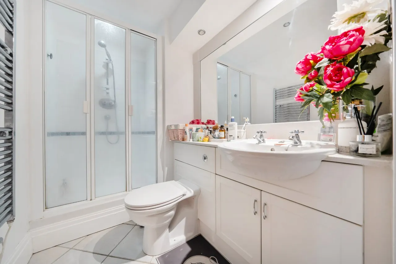Royal Quarter, Seven Kings Way, Kingston upon Thames, KT2, photo 6