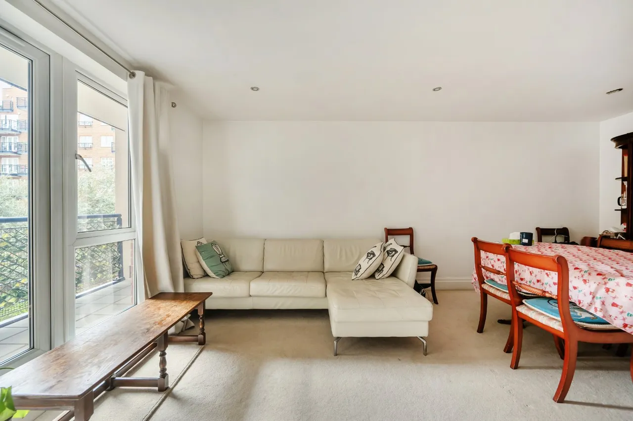 Royal Quarter, Seven Kings Way, Kingston upon Thames, KT2, photo 2