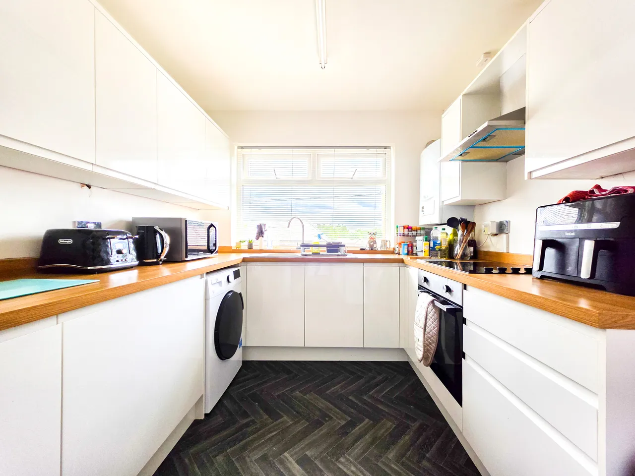 Wellington Court, Bolton Road, Bury, BL8 2PP, photo 6