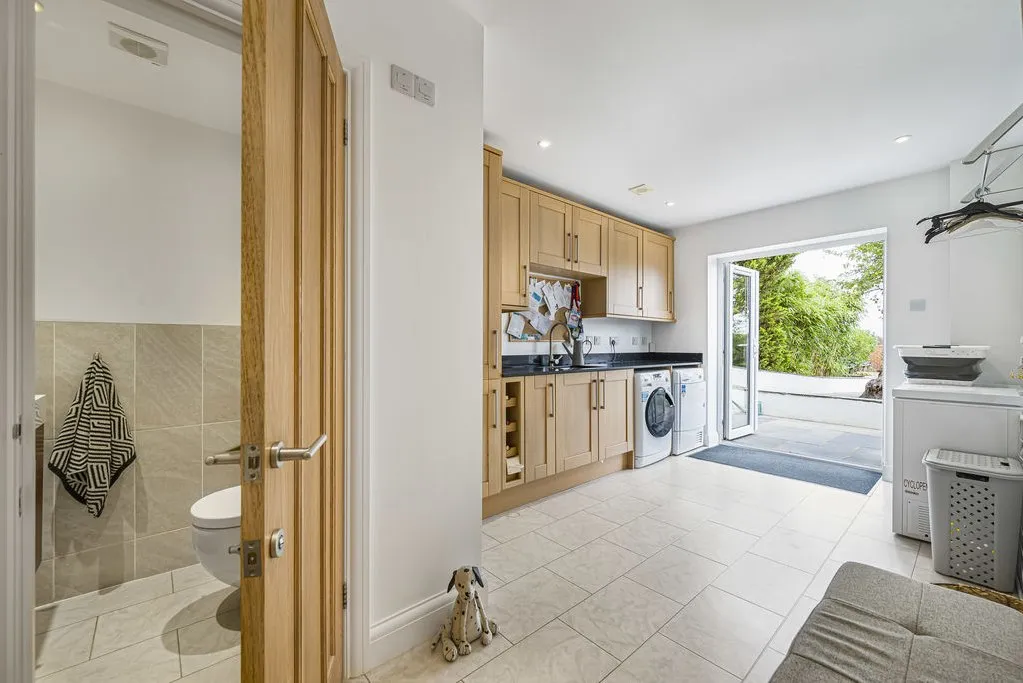 Glenhurst Avenue, Bexley, DA5, photo 12