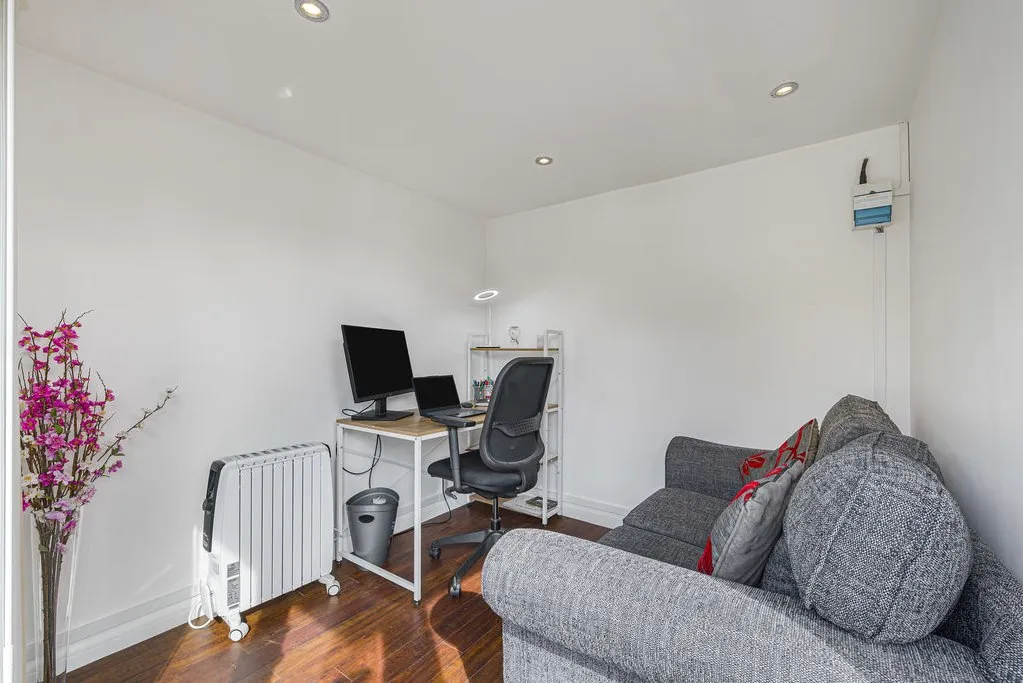 Glenhurst Avenue, Bexley, DA5, photo 25
