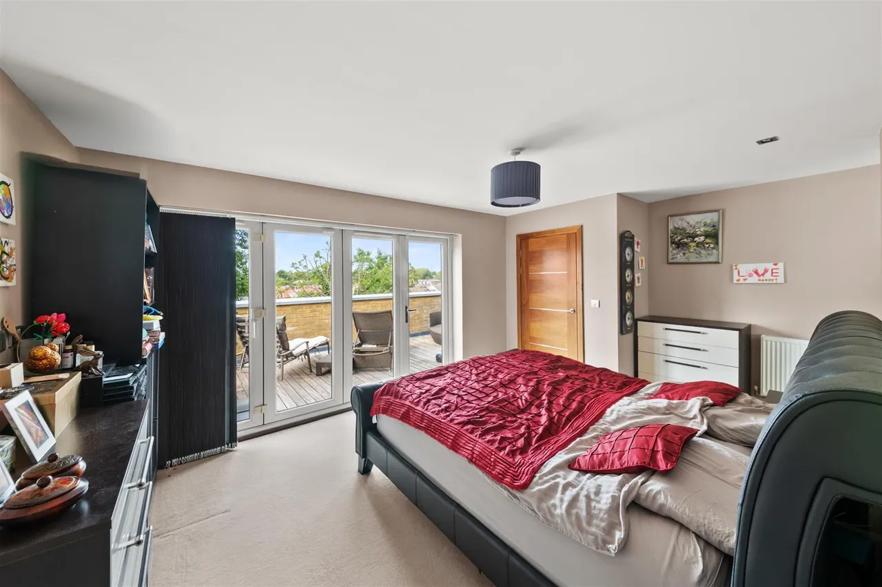 Kings Mill Way, Denham, photo 9
