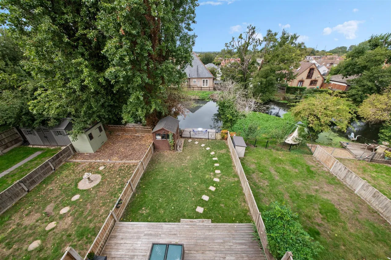 Kings Mill Way, Denham, photo 20