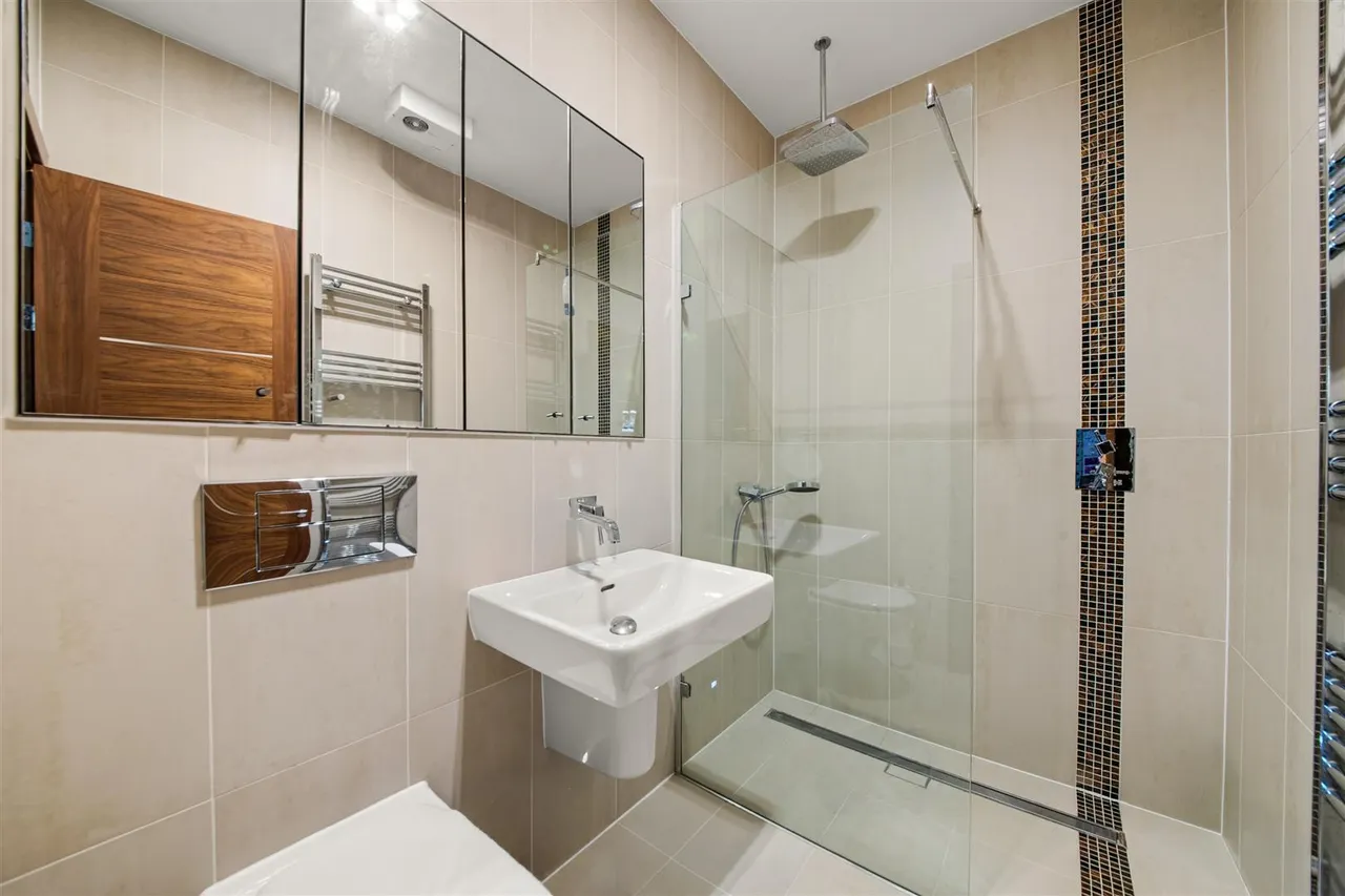 Kings Mill Way, Denham, photo 18