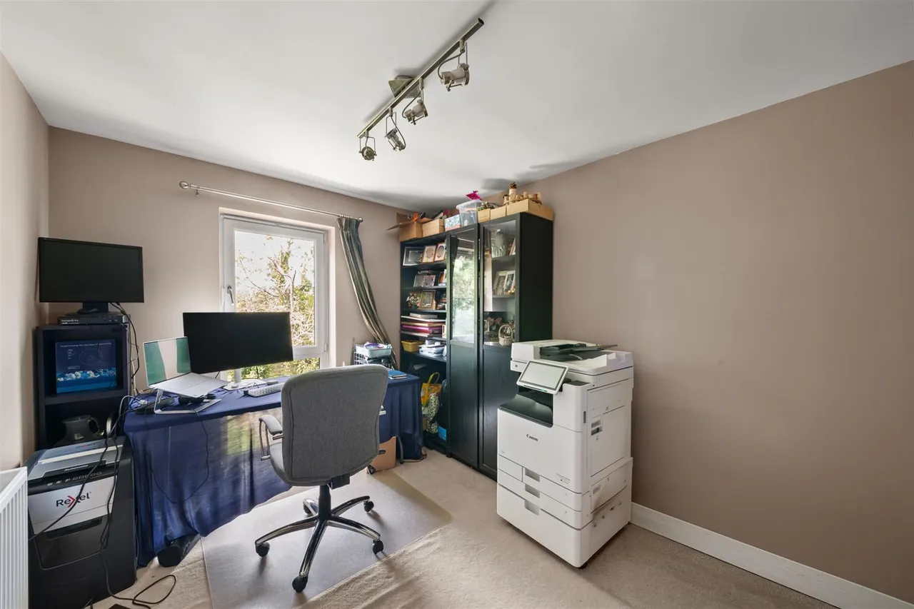 Kings Mill Way, Denham, photo 16