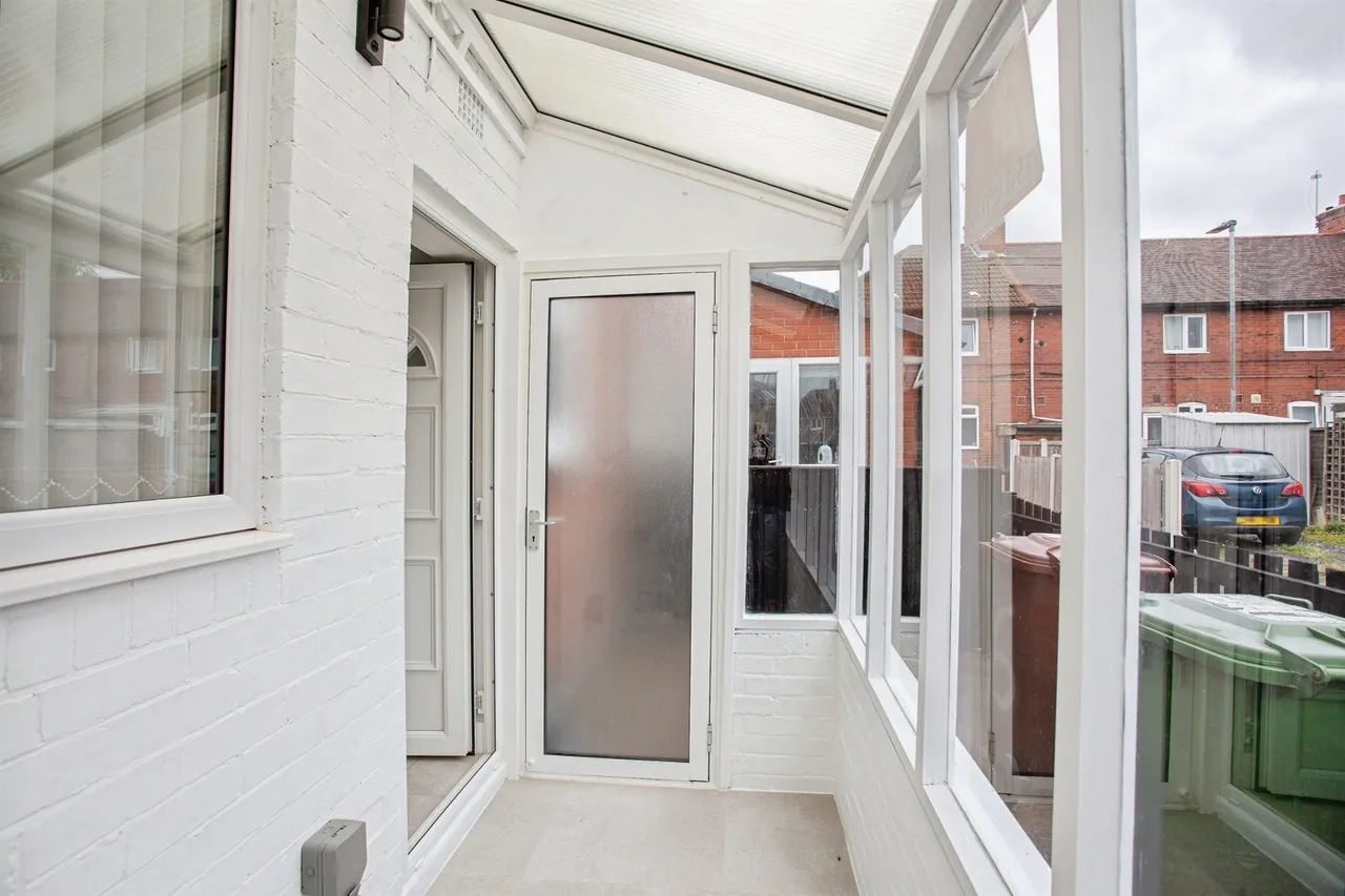 Newstead Drive, Fitzwilliam, Pontefract, photo 7