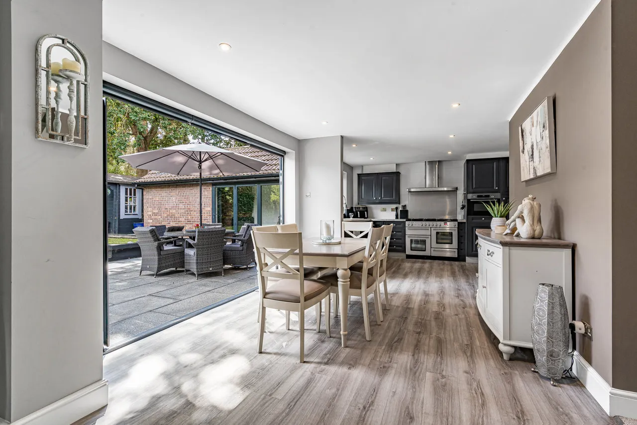 East Gardens, Woking, GU22, photo 14