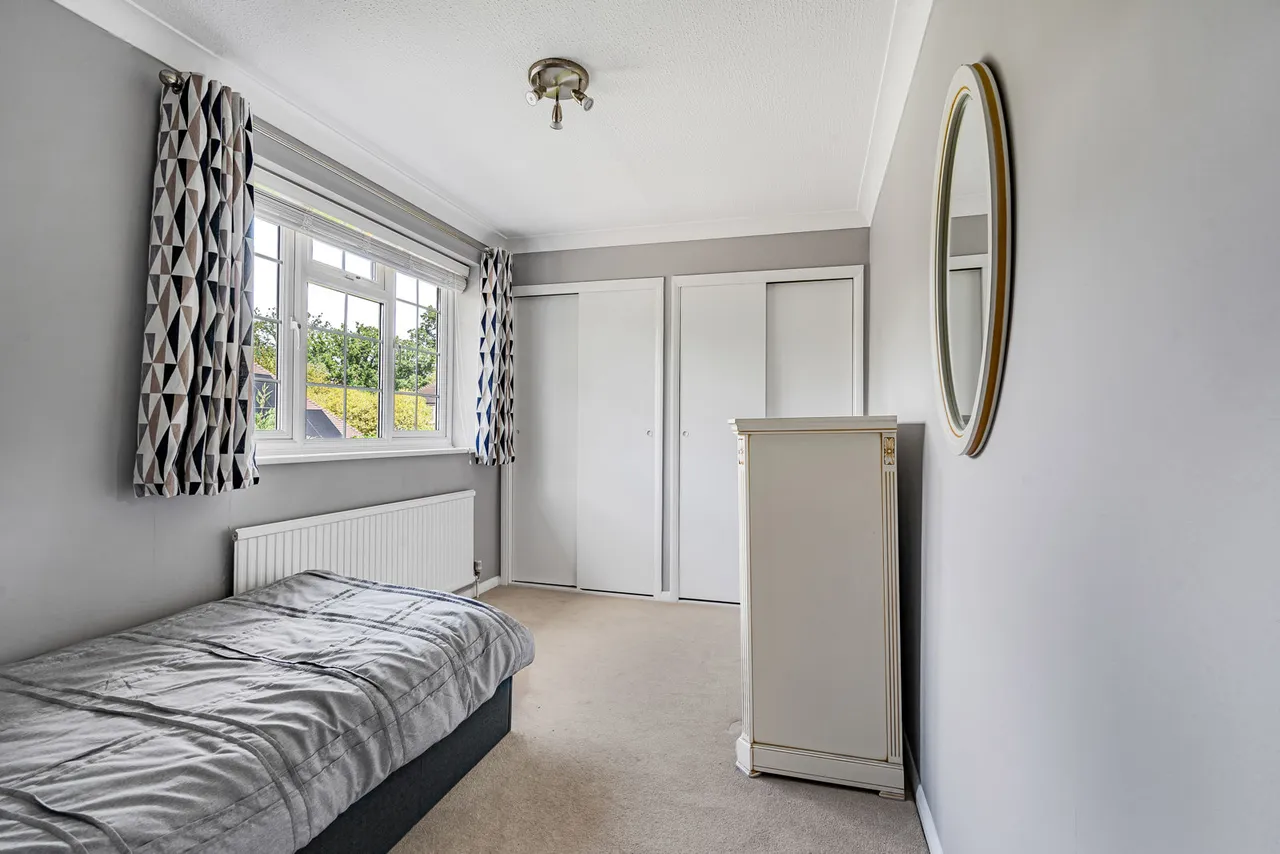 East Gardens, Woking, GU22, photo 24
