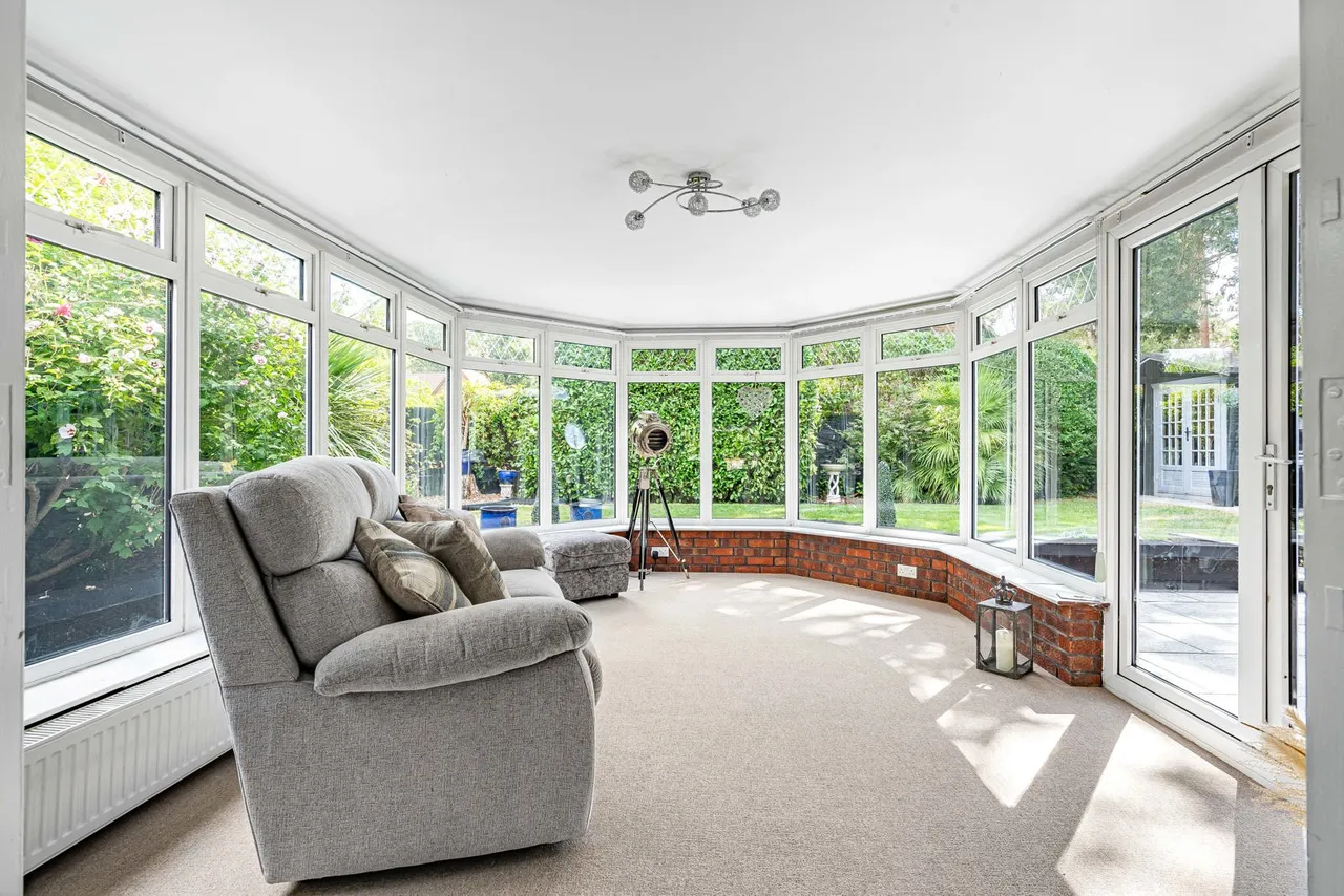 East Gardens, Woking, GU22, photo 7