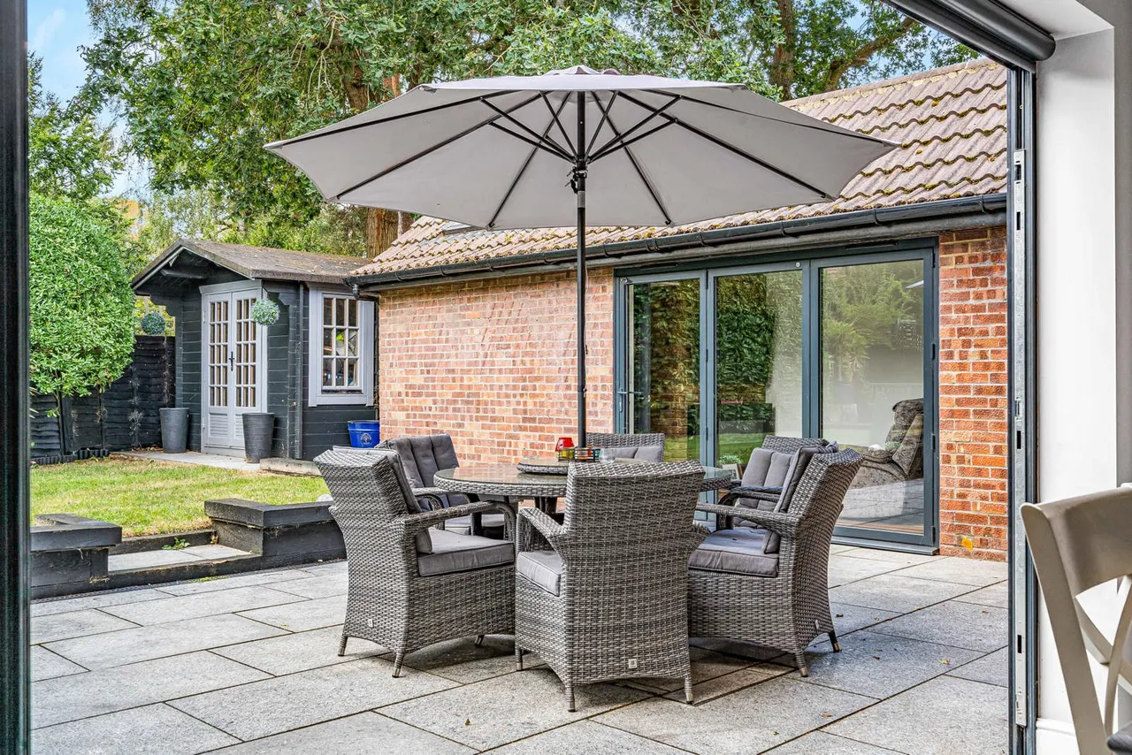 East Gardens, Woking, GU22, photo 29