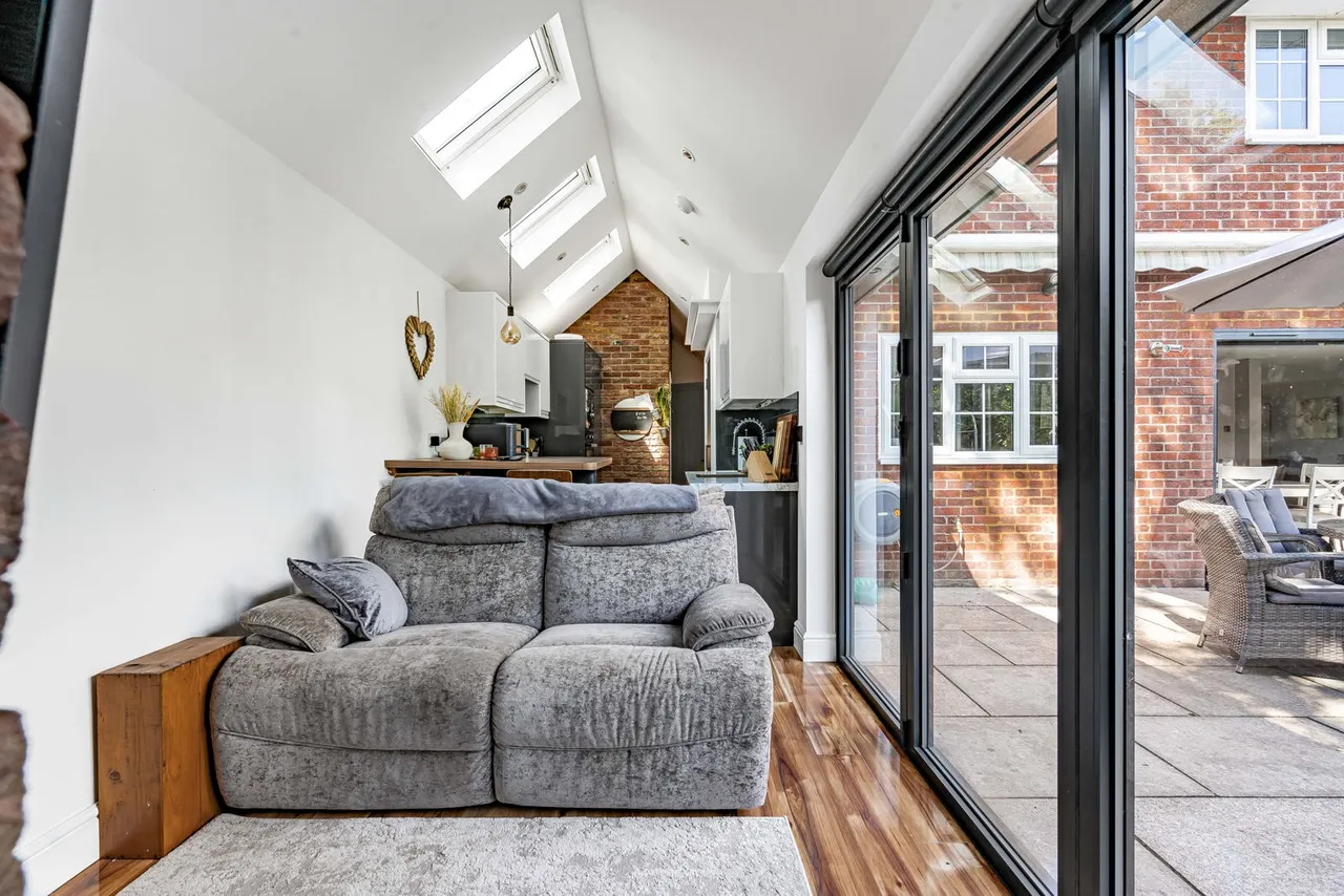 East Gardens, Woking, GU22, photo 19