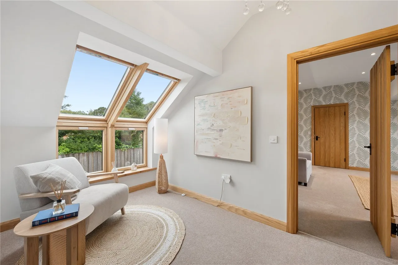 Doncaster Road, Foulby, photo 13