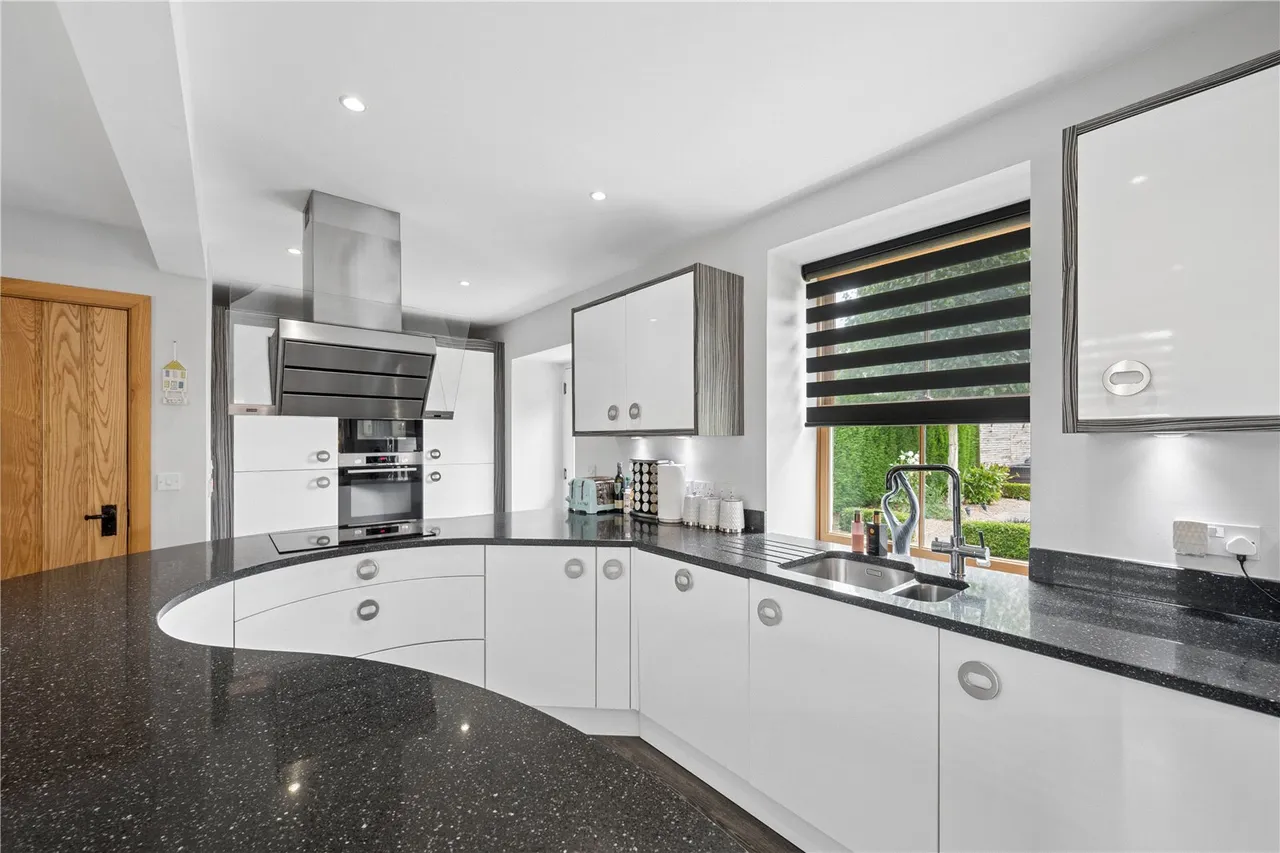 Doncaster Road, Foulby, photo 8