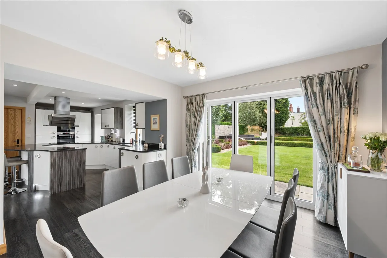 Doncaster Road, Foulby, photo 6