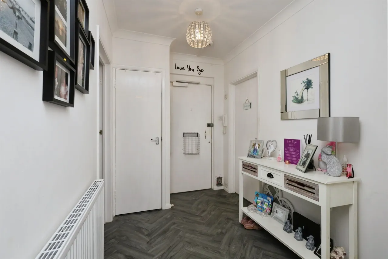 Arundel Road, Eastbourne, photo 9
