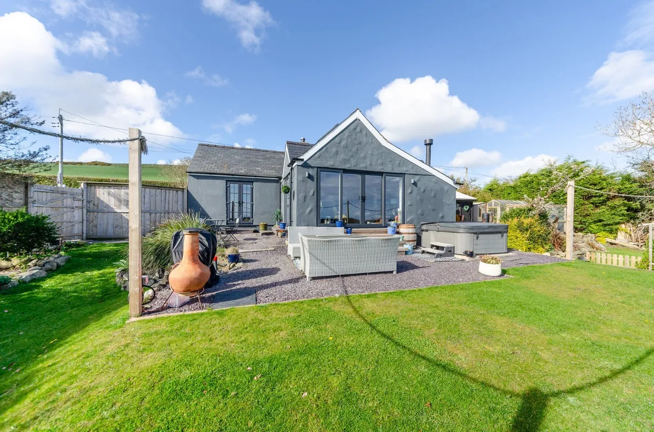 Llanaelhaearn, Caernarfon, LL54, photo 20