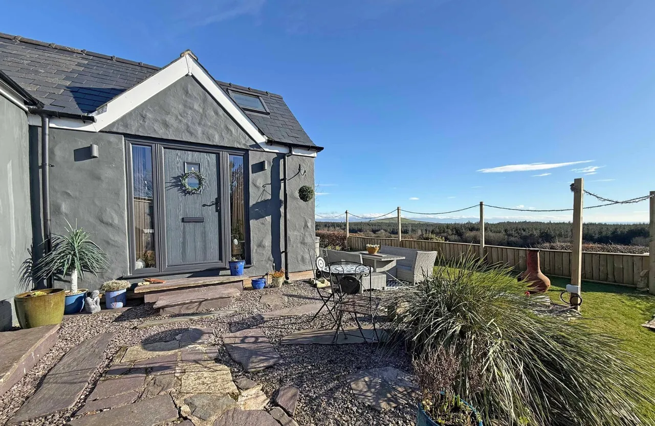 Llanaelhaearn, Caernarfon, LL54, photo 4