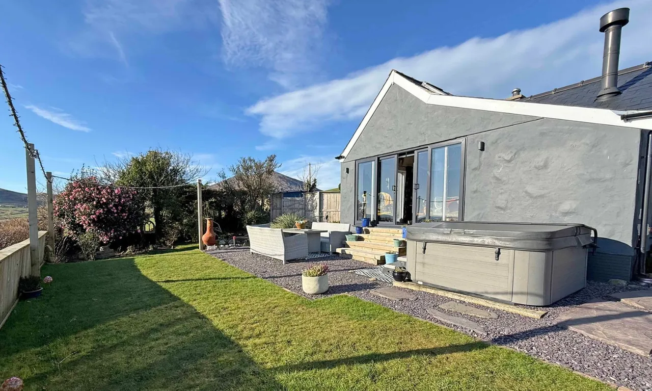Llanaelhaearn, Caernarfon, LL54, photo 17