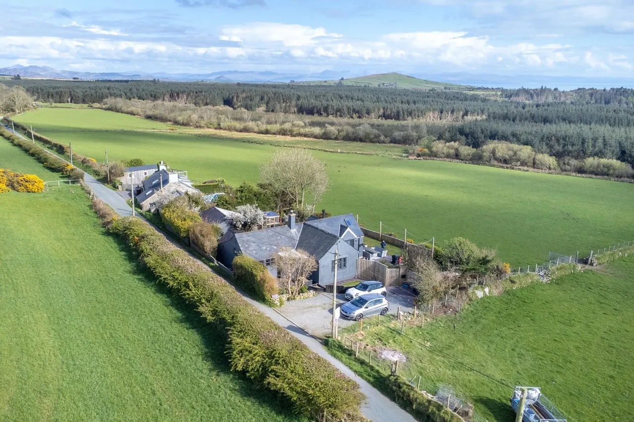 Llanaelhaearn, Caernarfon, LL54, photo 22