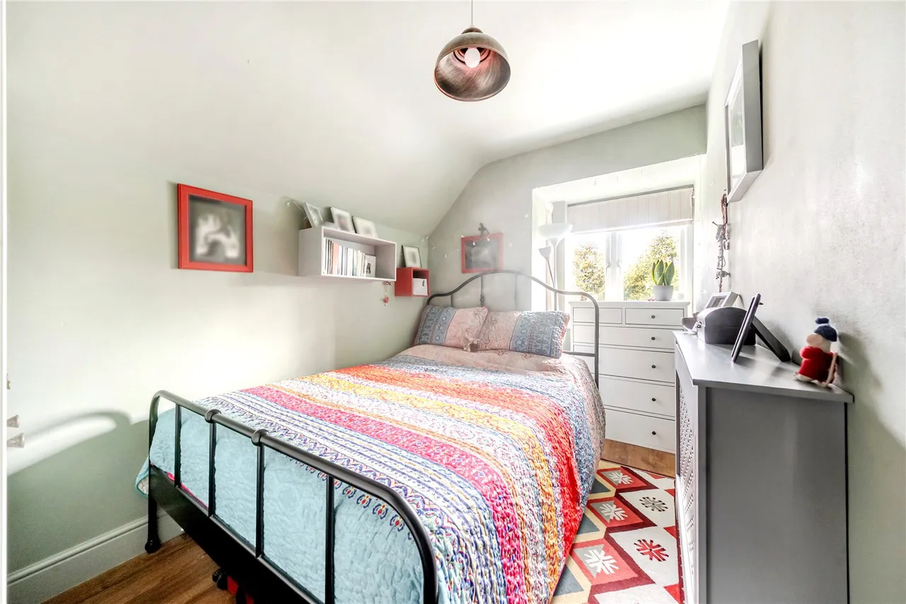 Salisbury Road, Marlborough, SN8, photo 12