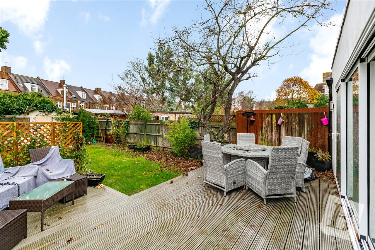 Upminster, RM14, photo 8