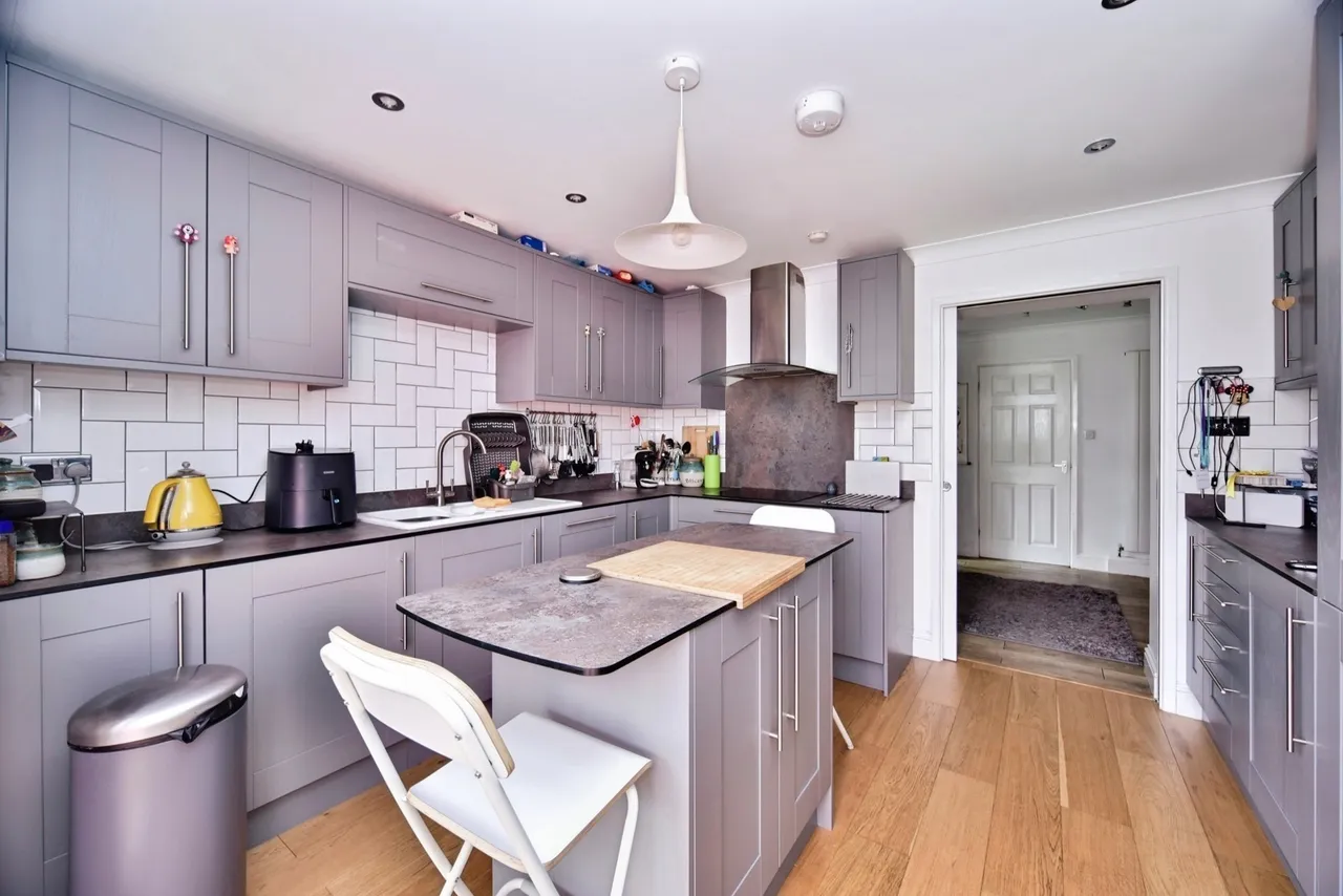 Whitebeam Drive, MAIDSTONE, Kent, ME17, photo 9