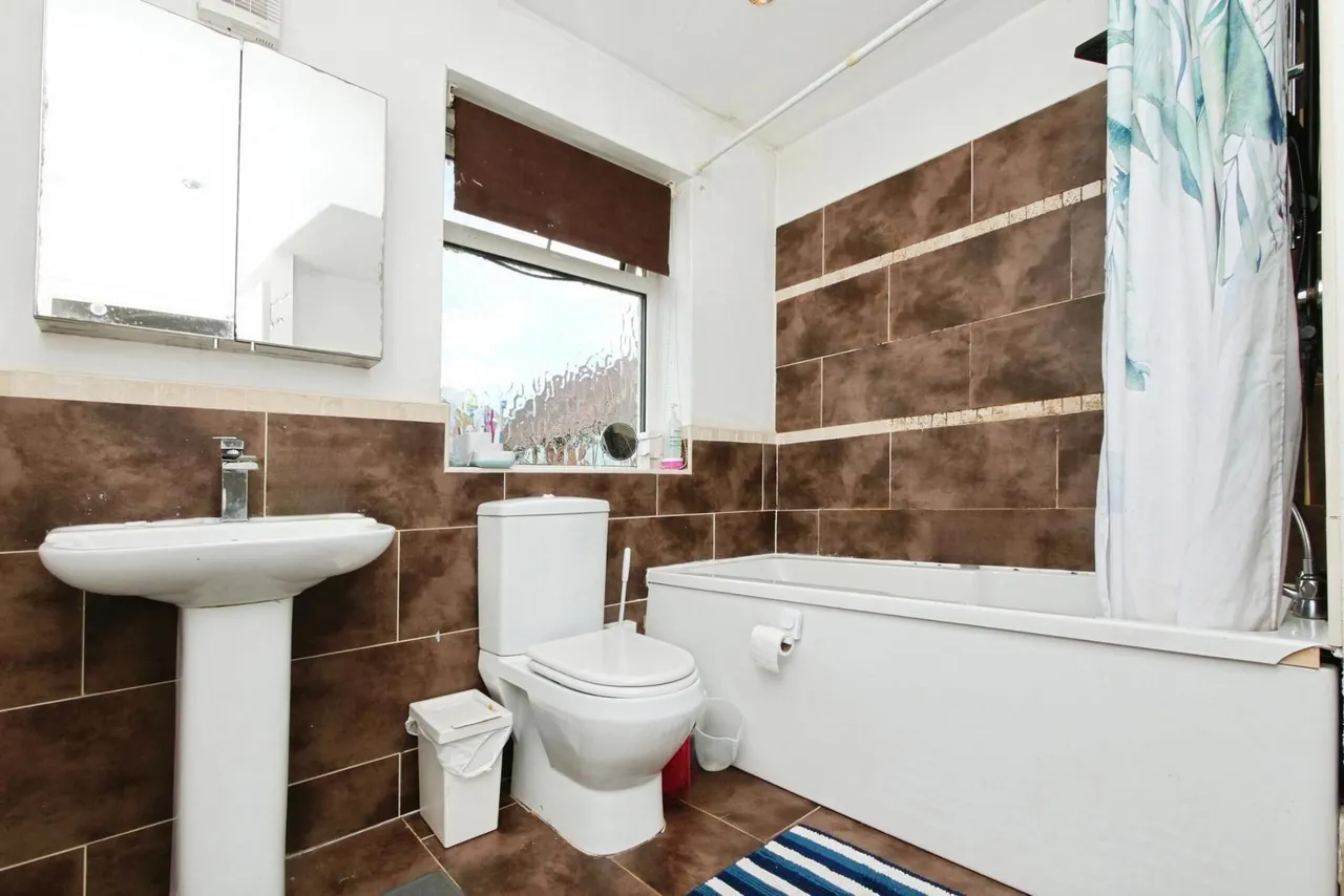 Askham Lane, York, North Yorkshire, YO24, photo 7