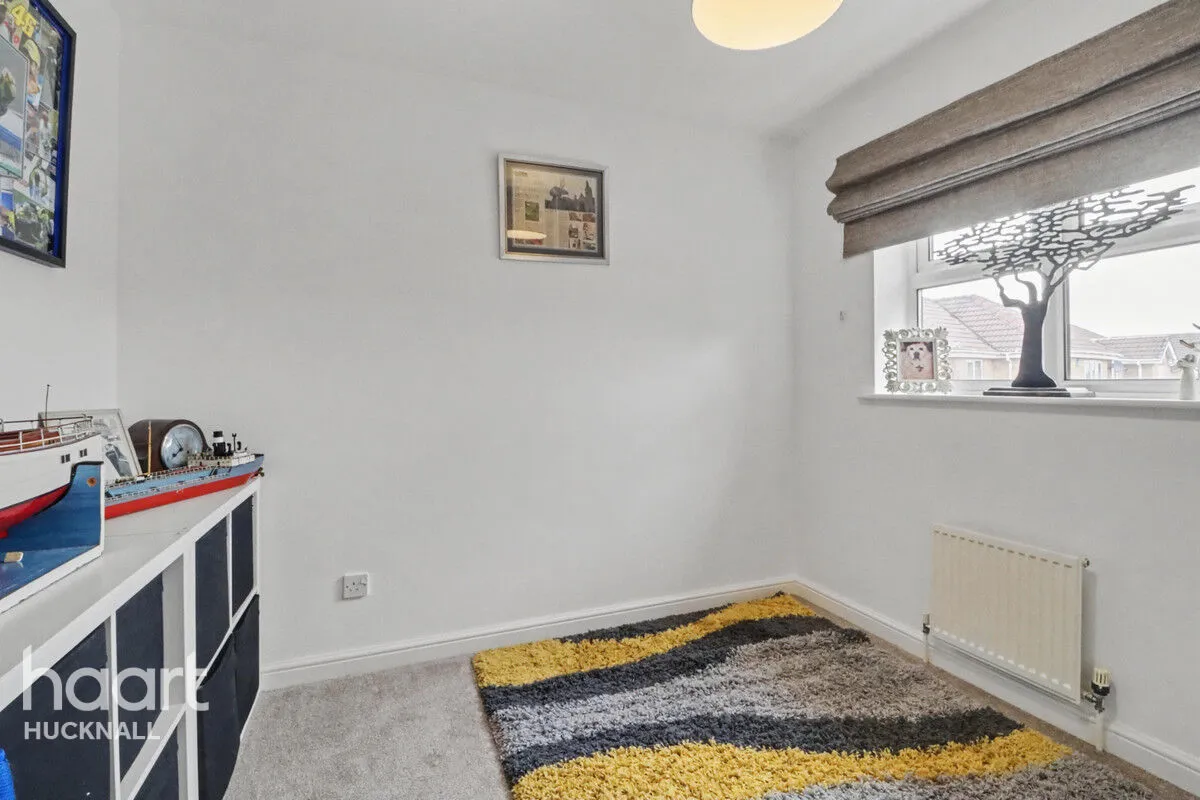 Church Lane, Nottingham, NG15, photo 11