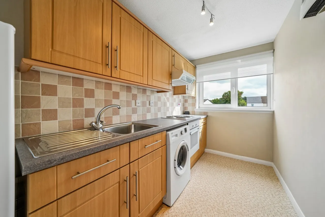 Ryat Green, Newton Mearns, G77, photo 5