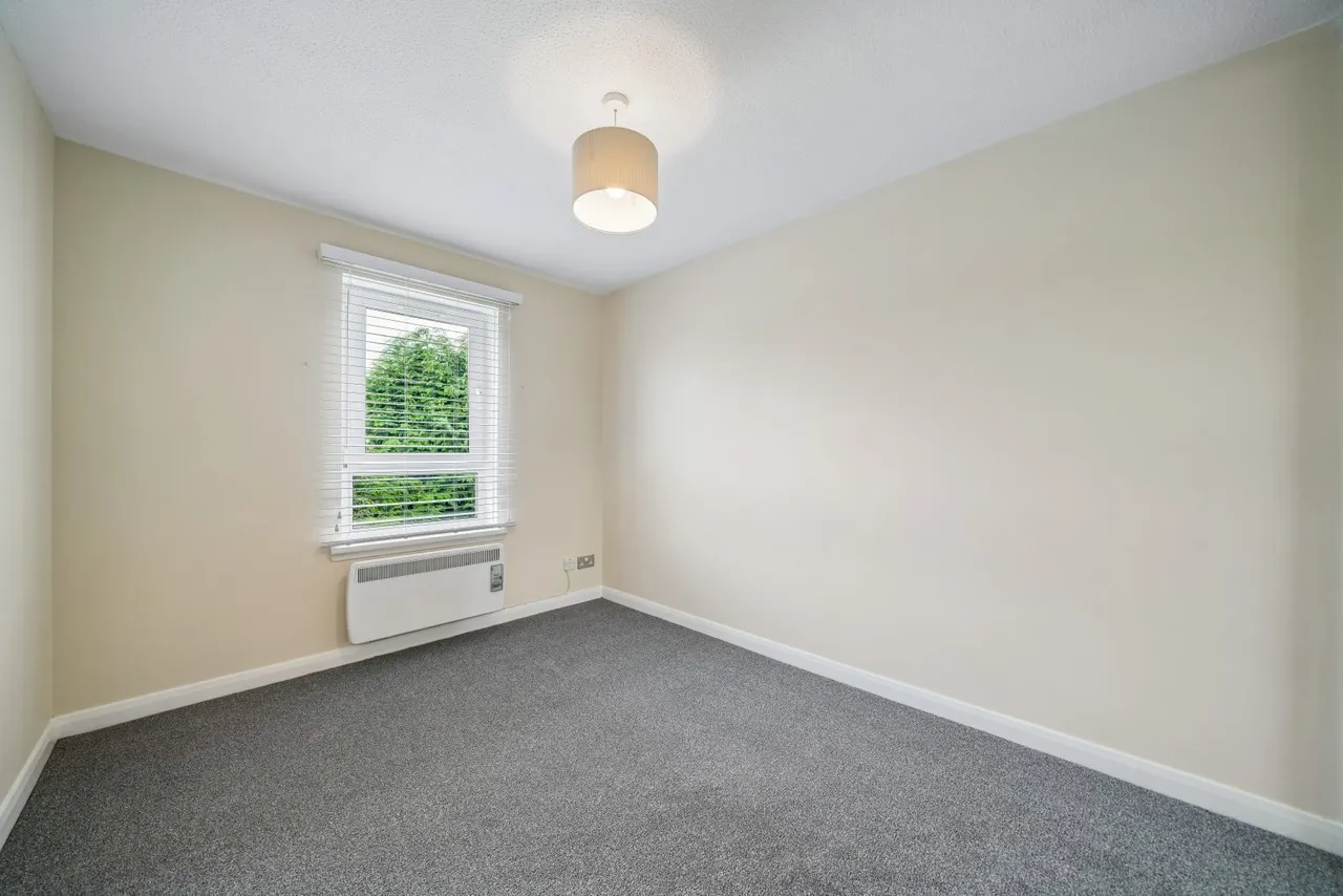 Ryat Green, Newton Mearns, G77, photo 7