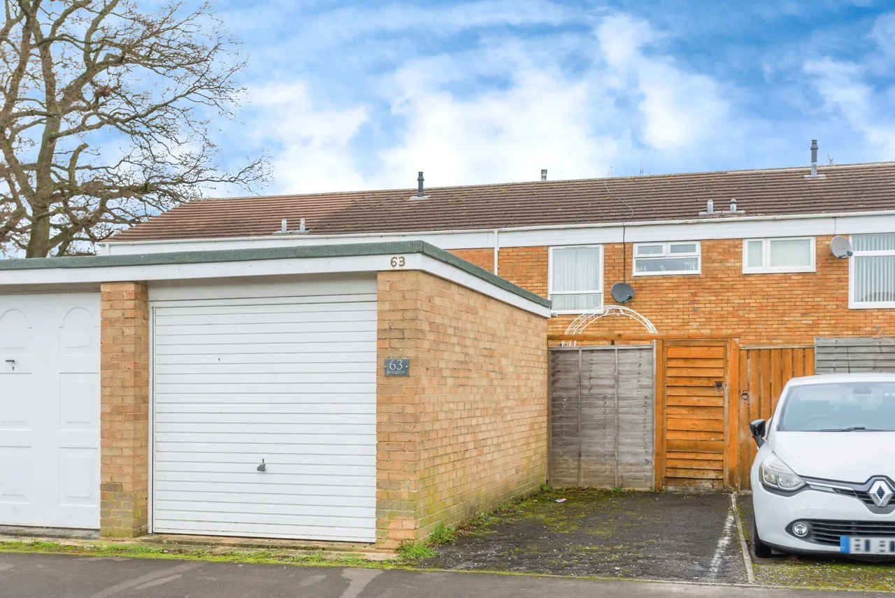Austen Crescent, Swindon, Wiltshire, SN3, photo 2