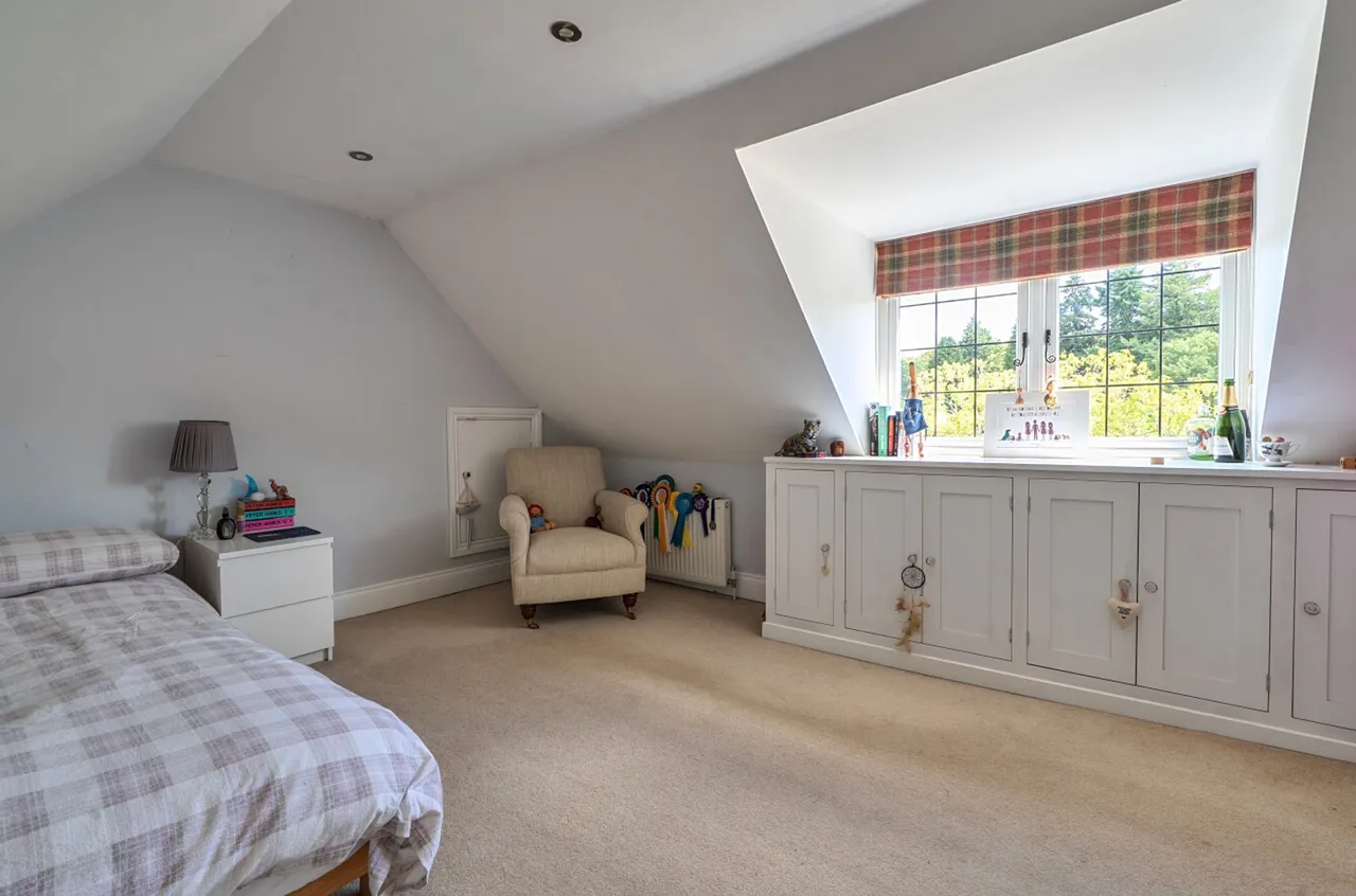 St. Patricks Lane, Liss, GU33, photo 27