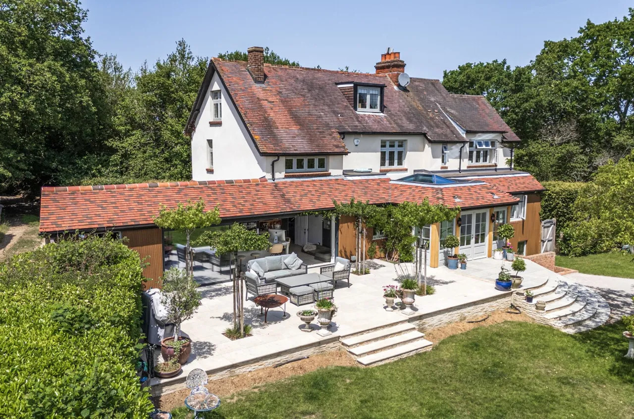 5 bed property for sale, St. Patricks Lane, Liss, GU33