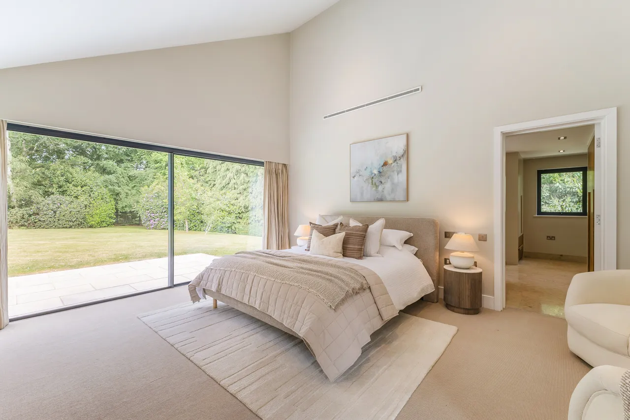 Wellington Avenue, Virginia Water, GU25, photo 12