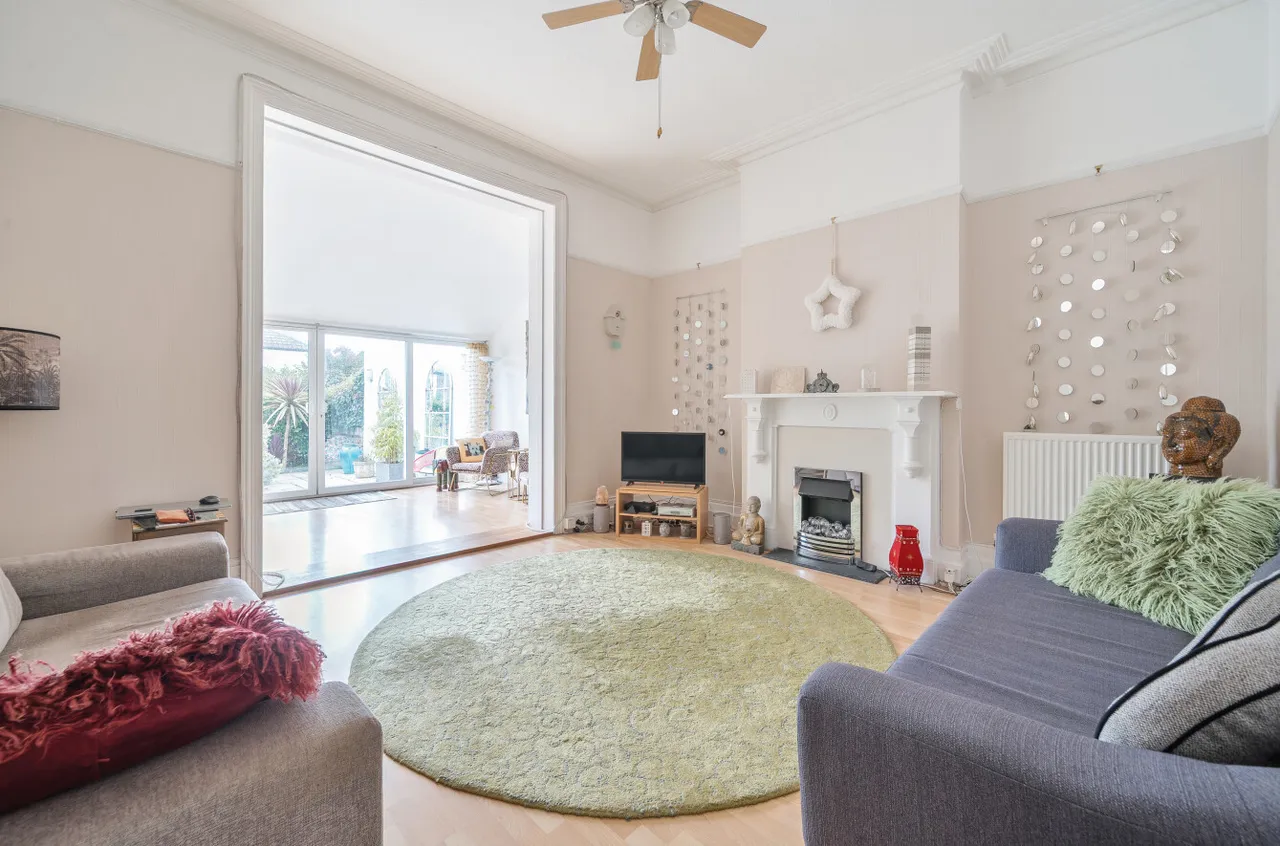 Richmond Road, Worthing, BN11, photo 2