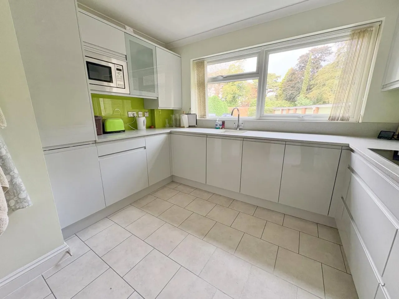The Avenue, BH13, photo 12
