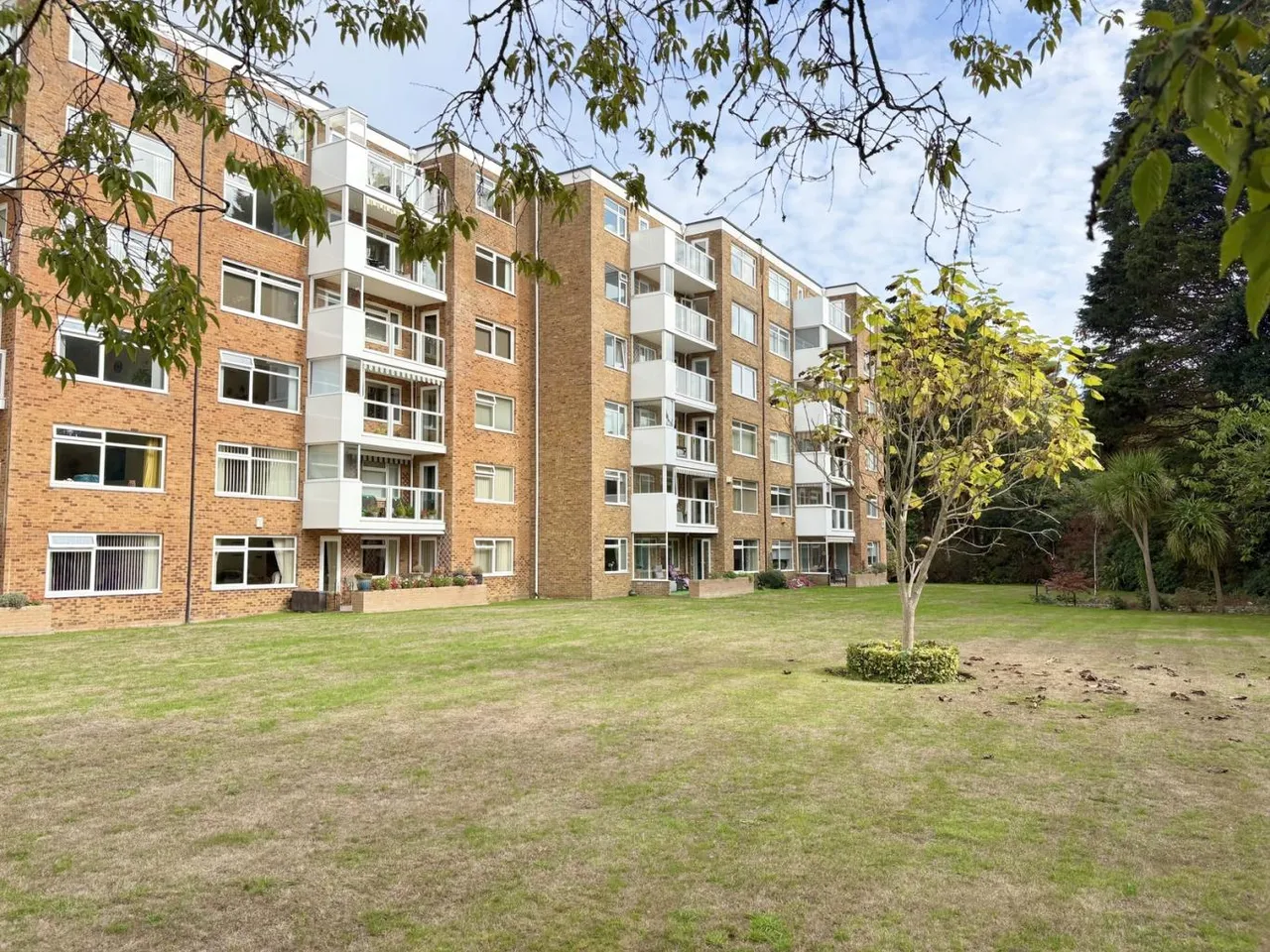 The Avenue, BH13, photo 26