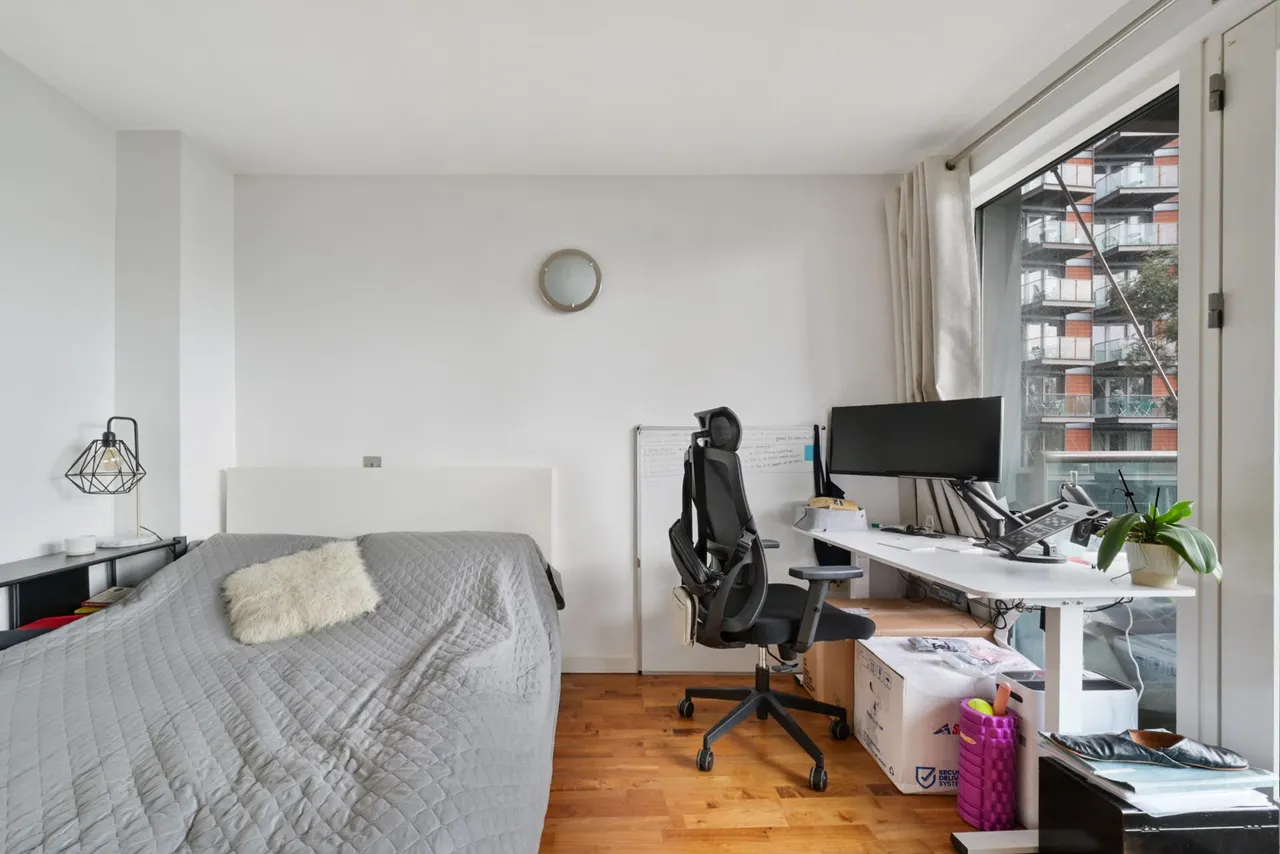 Fairmont Avenue, E14, photo 8