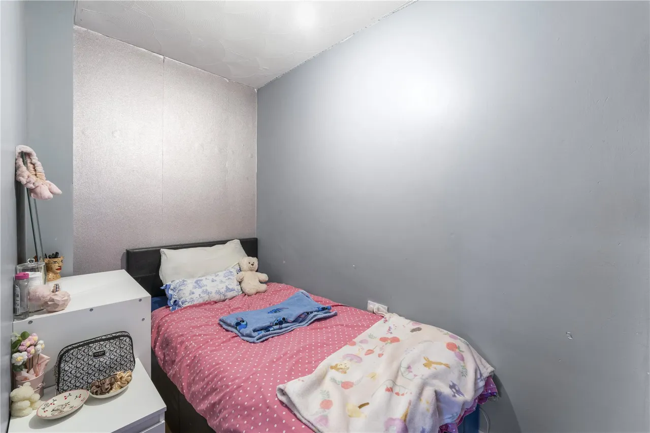 Green Close, Hanworth, TW13 6TJ, photo 9