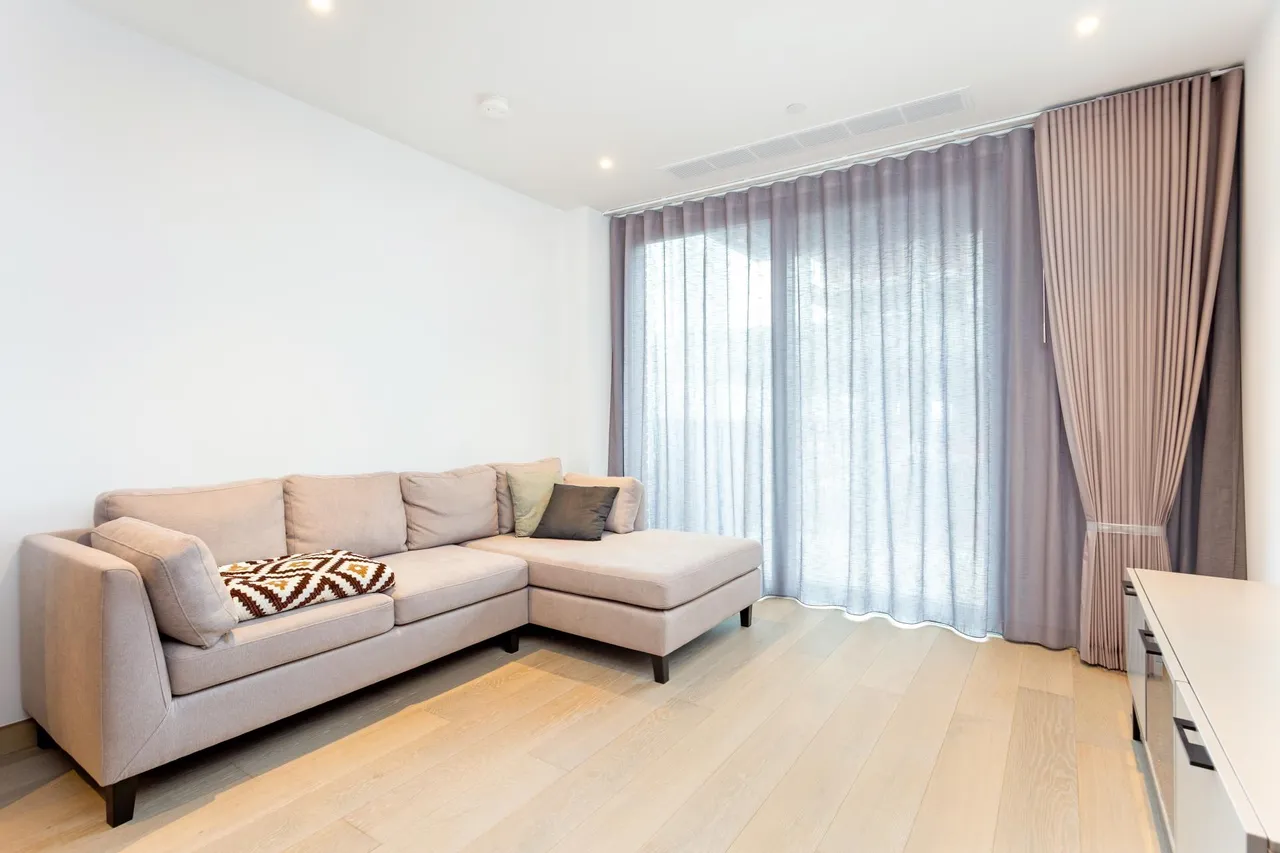 2 bed flat for sale, Embassy Gardens, Nine Elms, SW11