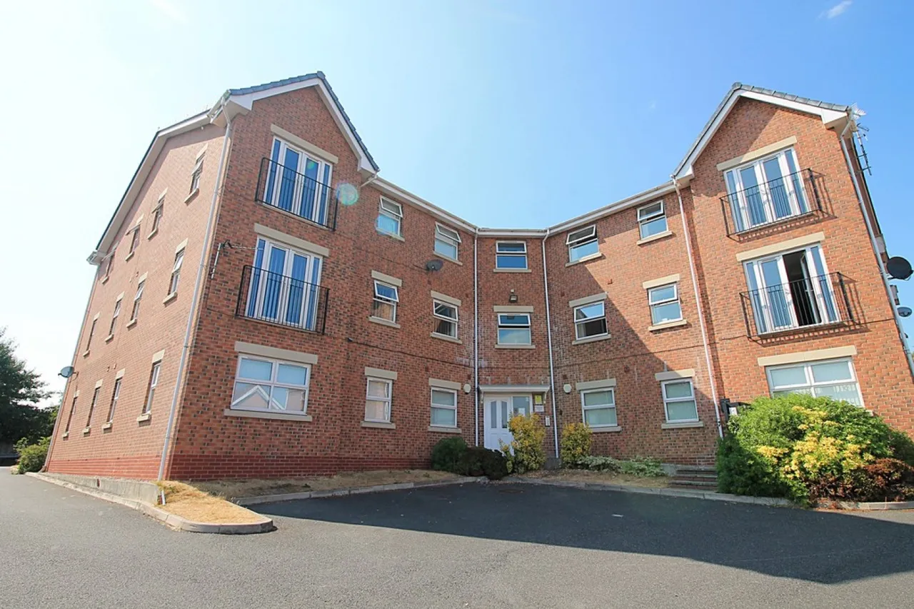 1 bed flat for sale, Plumpton Mews, Widnes, WA8