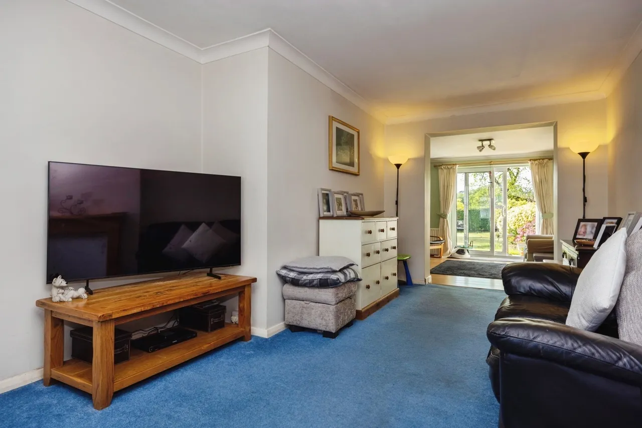 Miltons Crescent, Godalming, GU7, photo 5