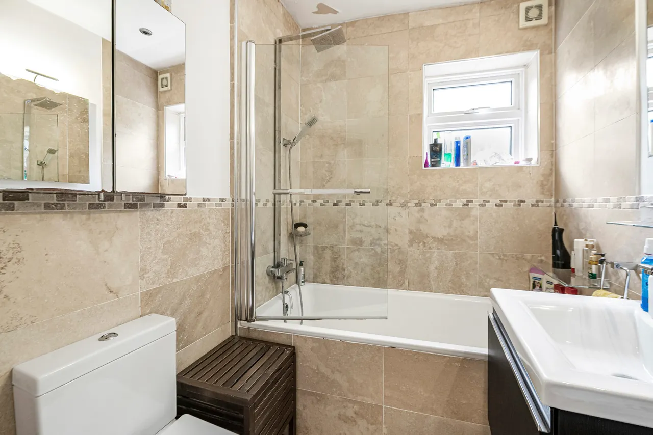 Tivoli Road, London, SE27, photo 10