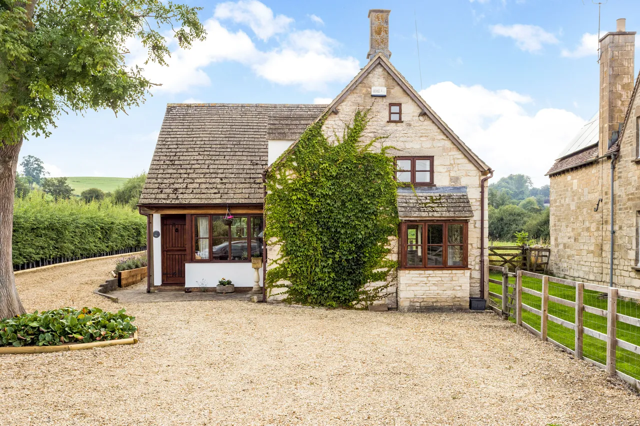 3 bed house for sale — High Street, Upton St. Leonards, Glou...
