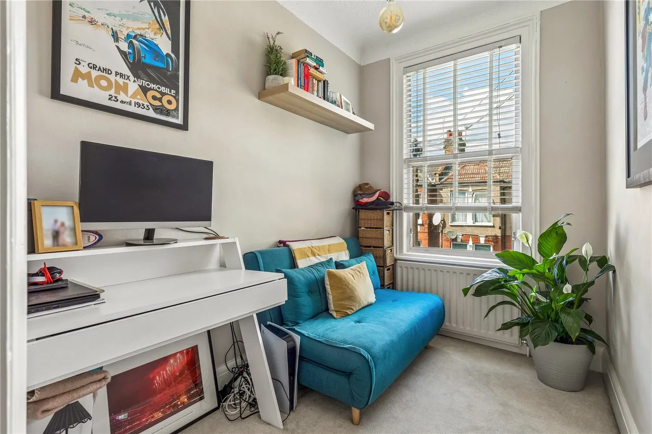 Khartoum Road, London, SW17, photo 6