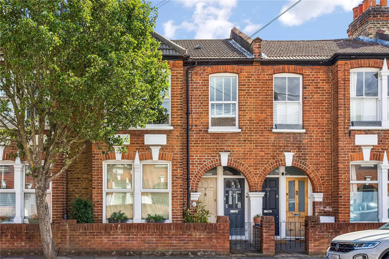 Khartoum Road, London, SW17, photo 12
