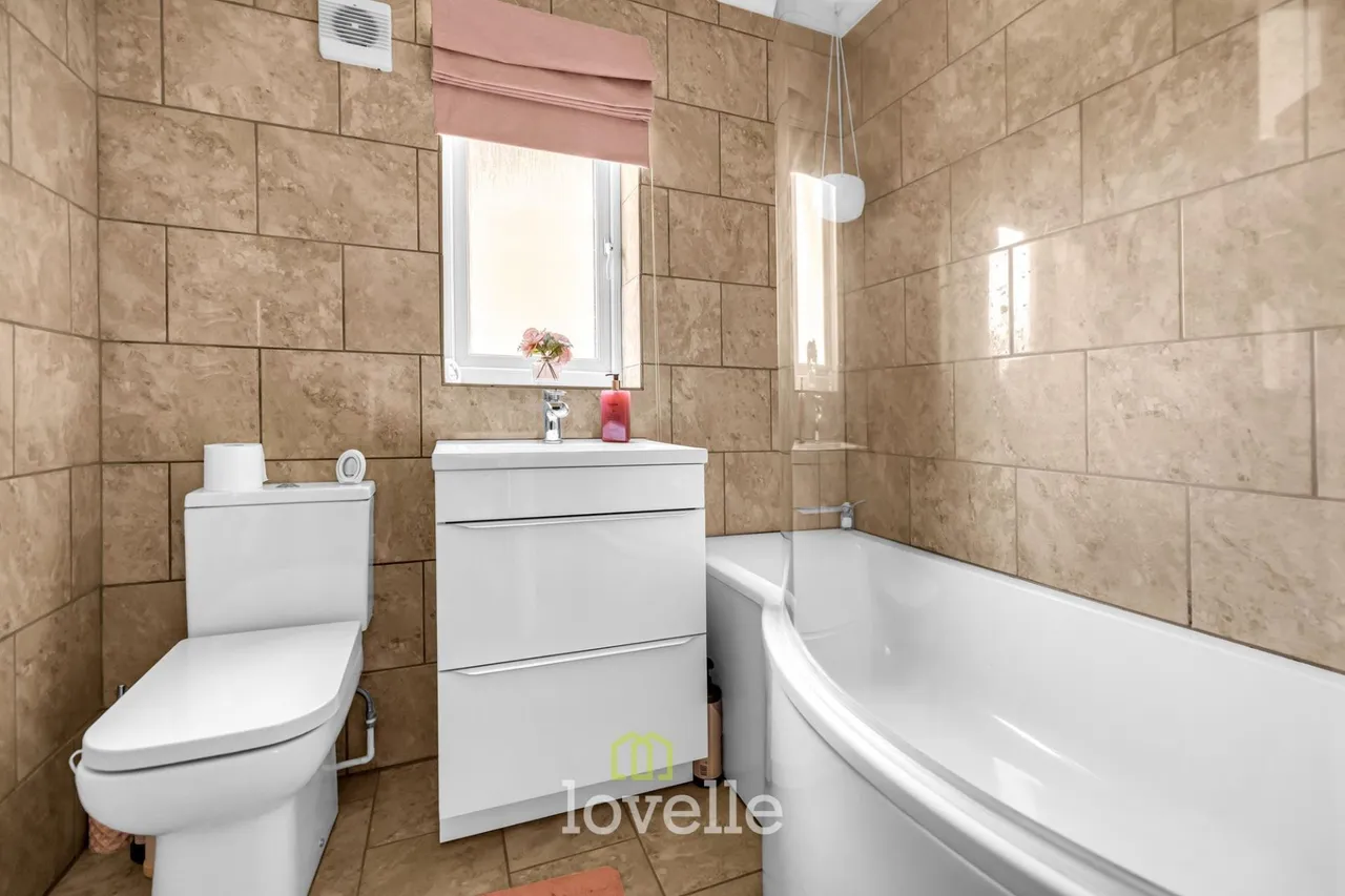 Cowslip Court, Healing, DN41, photo 28